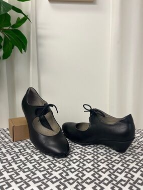 Ecco Black Leather Tie-Front Wedge Mary Jane Heels